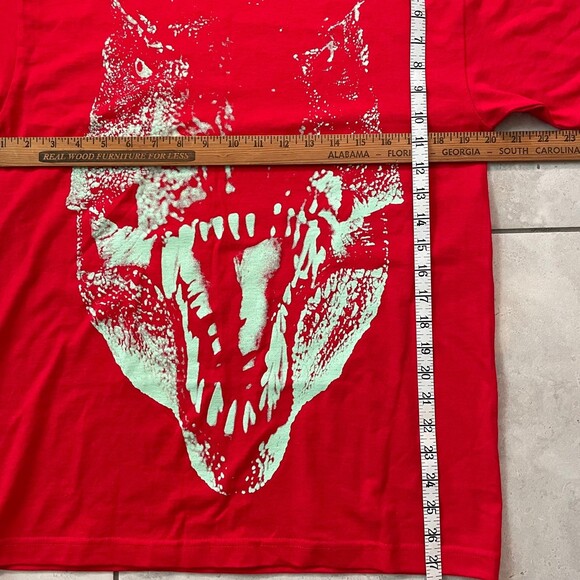 The Hundreds x Jurassic Park T-Rex T-Shirt Mens M Red Glow In The Dark - Picture 5 of 6